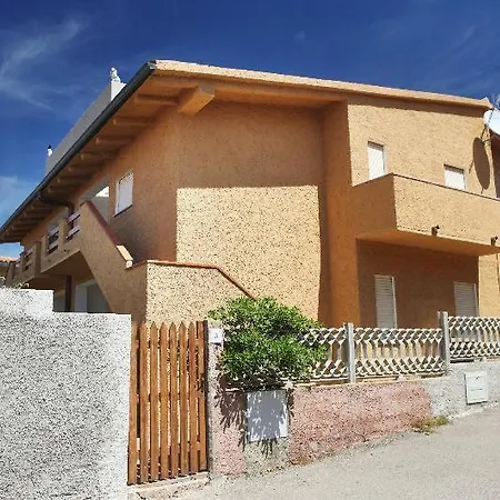 Complesso Cala Longa Vignola Mare